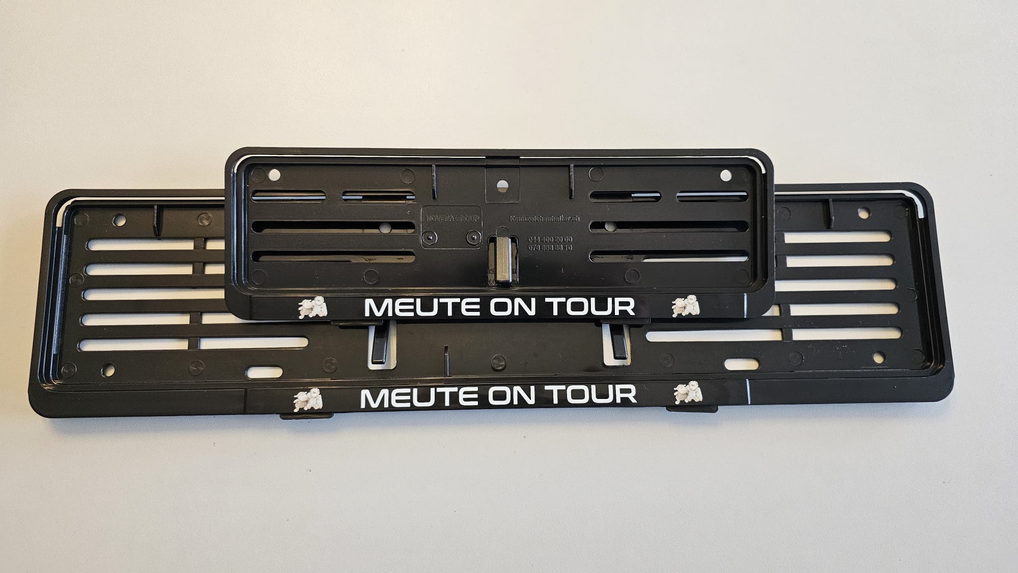 Kennzeichenhalter mit Beschriftung Meute on Tour