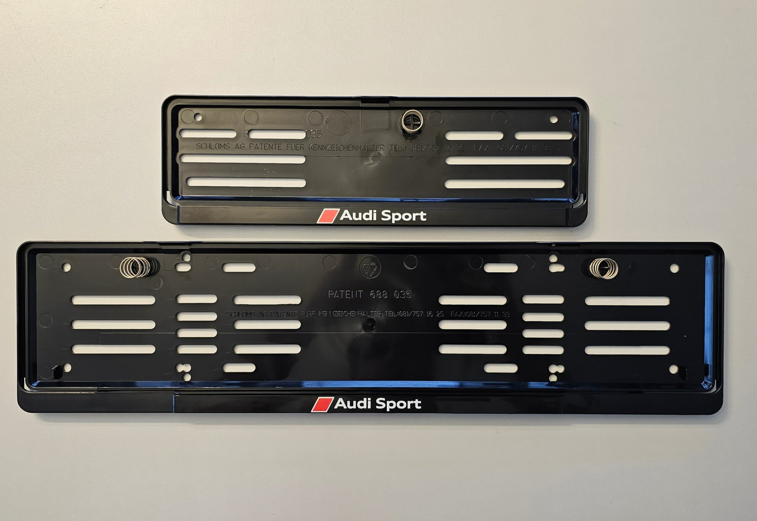Kennzeichenhalter mit Beschriftung Audi Sport
